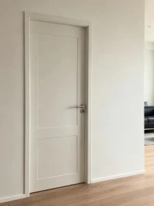 100% Solid Wood Prehung Interior Door with Frame for Residential and Commercial Projects