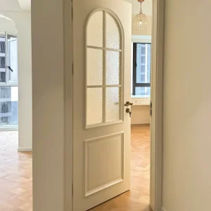 Bespoke Solid Wood Interior Door for Bedroom or Bathroom with Waterproof Natural Finish