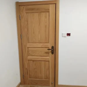 Customized North American Red Oak Walnut Solid Wood Bedroom and Bathroom Door