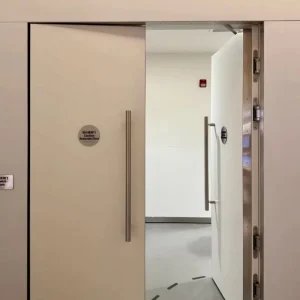 Fireproof Exit Wooden Door with Thickened Panel and Sealing Performance for Hospital