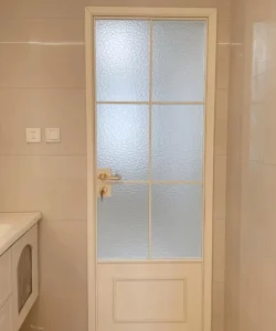 Modern Aluminum Swing Bathroom Door with Heat Insulation Waterproof Sound Insulation Interior Use for Hotels Apartments