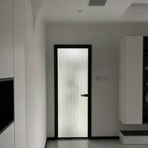 Modern Black Aluminum Alloy Fluted Glass Swing Door with Narrow Frame for Interior Use