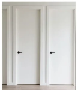 Modern Solid Wood Interior Room Door with Paint Finish, CE and ISO Certified, 1-Year Warranty