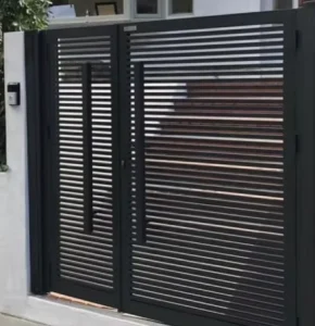 Modern Stainless Steel Double Swing Gate with Horizontal Louver Slats and Uneven-Width Design for Villa Privacy