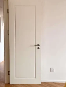 Solid Wood Interior Door Carbon Crystal Surface Waterproof Scratch Resistant Sound Insulation Custom Home Bathroom Hotel Villa Door