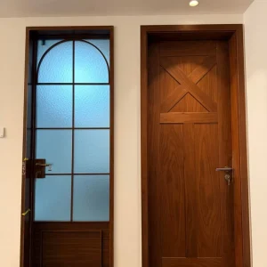 Solid Wood Swing Door Custom Paint Color for Residential Construction Project