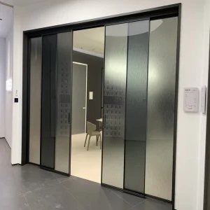 3-Panel Tempered Glass Soundproof Waterproof Aluminum Alloy Sliding Door with Fiberglass Screen