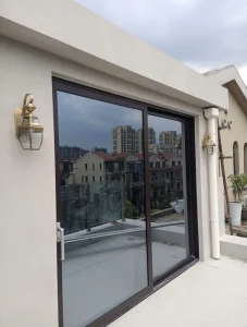 3-Track Linked Slim Aluminum Sliding Door with Large-View Glass for Balcony