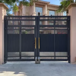 Aluminum Main Gate with Greek Key Pattern, Manual Swing Courtyard Security Door