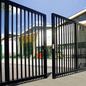 Black Steel Aluminum Fence Gate 6ft X 4ft Modern Spear Top Residential Swing Gate For Yard
