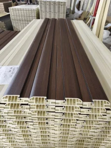 Curved Waterproof WPC Architrave Door Casing and Surround, Anti-Deformation, Custom Size