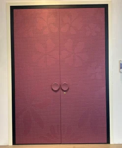 Customized Aluminum Alloy Tropical Design Well-Sealed Golden Engraved Heavy-Duty House Entry Door