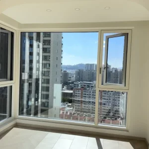 Customized Aluminum Casement Window with Double Glass, Sound Insulation and Stainless Steel Fly Screen
