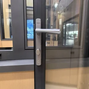 Customized Tempered Glass Casement Door for Bathroom and Kitchen Partitions, Apartment Interior Use