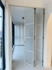 Modern Balcony Partition Foldable Trackless Glass Aluminum Folding Door for Kitchen, Bathroom, or Outdoor Use