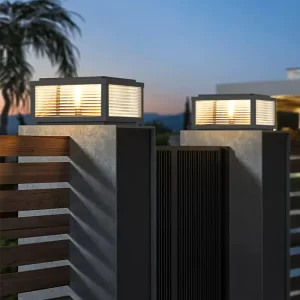 Outdoor Solar IP65 Waterproof E27 LED Pillar Light for Garden or Courtyard in European Classical Style
