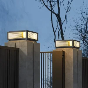 Post Fence Lamp E27 Base Aluminum IP65 Waterproof Pathway Lighting Outdoor Solar Pillar Lighting for Hotels Villas Yards Gates