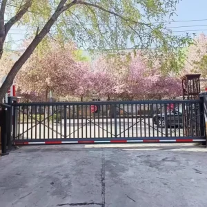 Retractable Folding Electric Driveway Security Gate for Commercial and Industrial Use