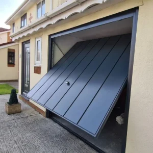 Rustproof Soundproof Vertical Tilt Motor-Operated Garage Door for Home Parking