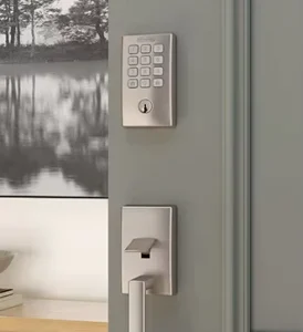 Smart Lock with Anti-Theft Alarm, Auto, White, Memory Card, for Wood Doors, Home and Apartment