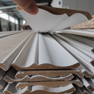 White Primed MDF Skirting Baseboard Crown Moulding Trim Modern Eco-Friendly Waterproof Easy Installation Living Room Hotel
